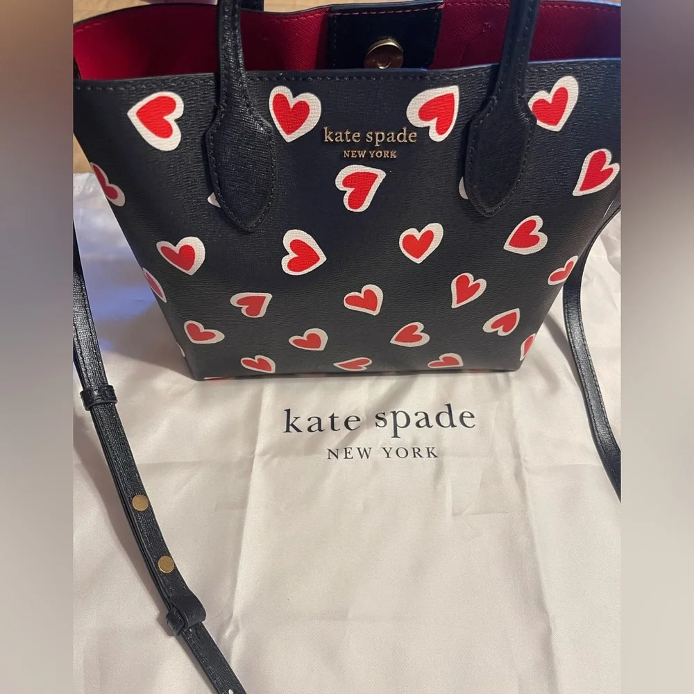 Bleecker Stencil Hearts
Medium Crossbody Tote - Picture 8 of 12